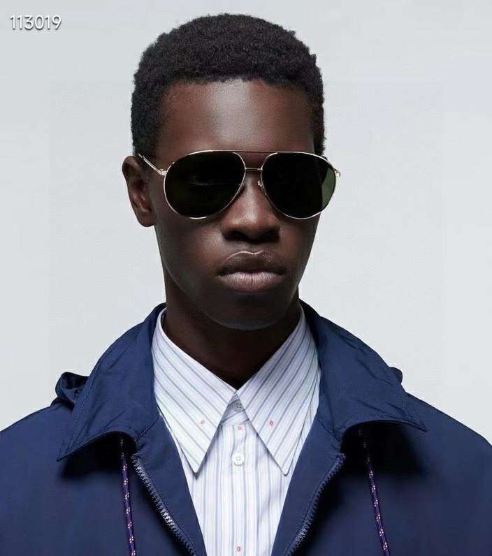 Picture of Gucci Sunglasses _SKUfw56787622fw